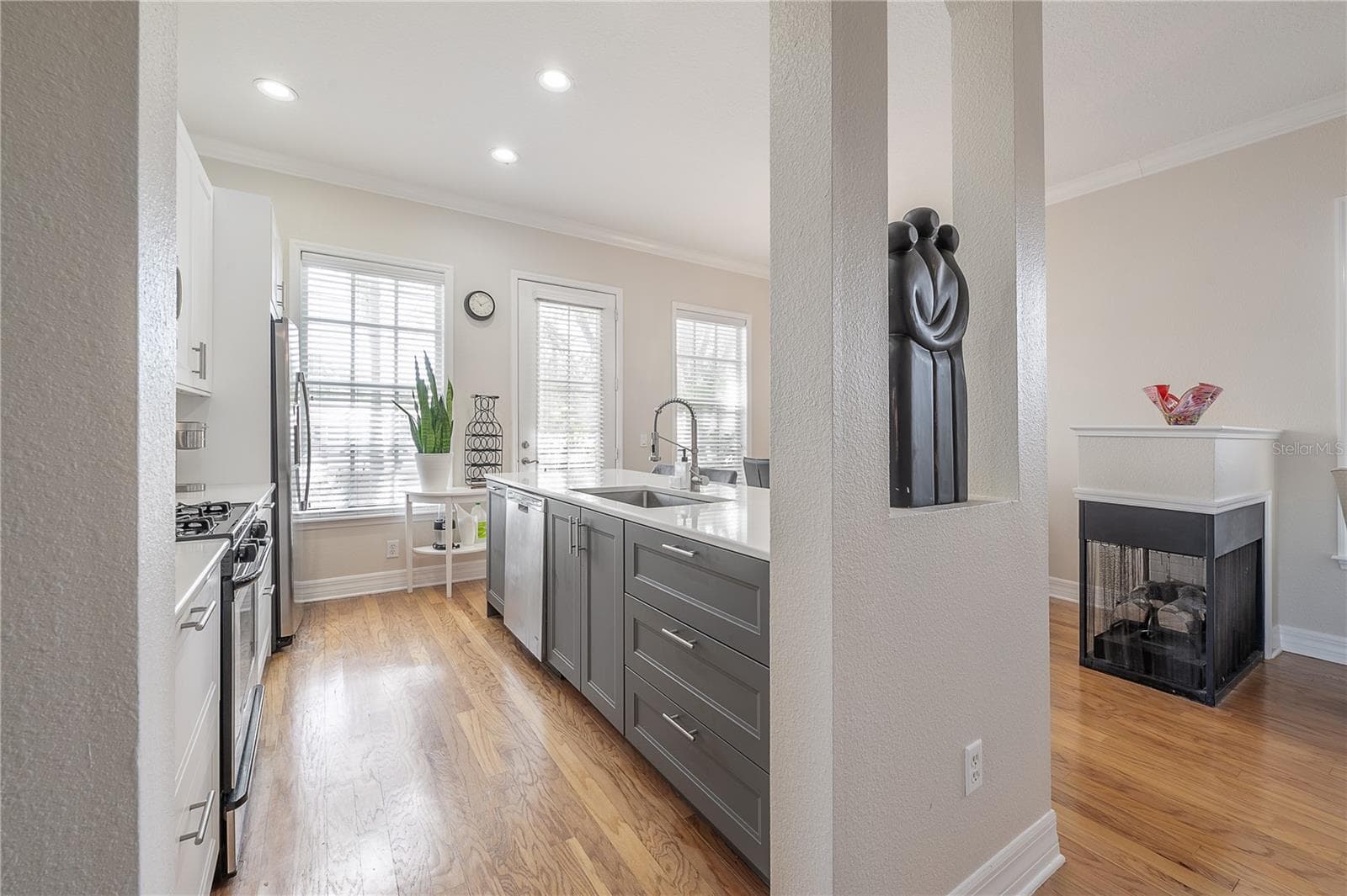 2920 HANSEN MANOR LANE — photo 18 of 49