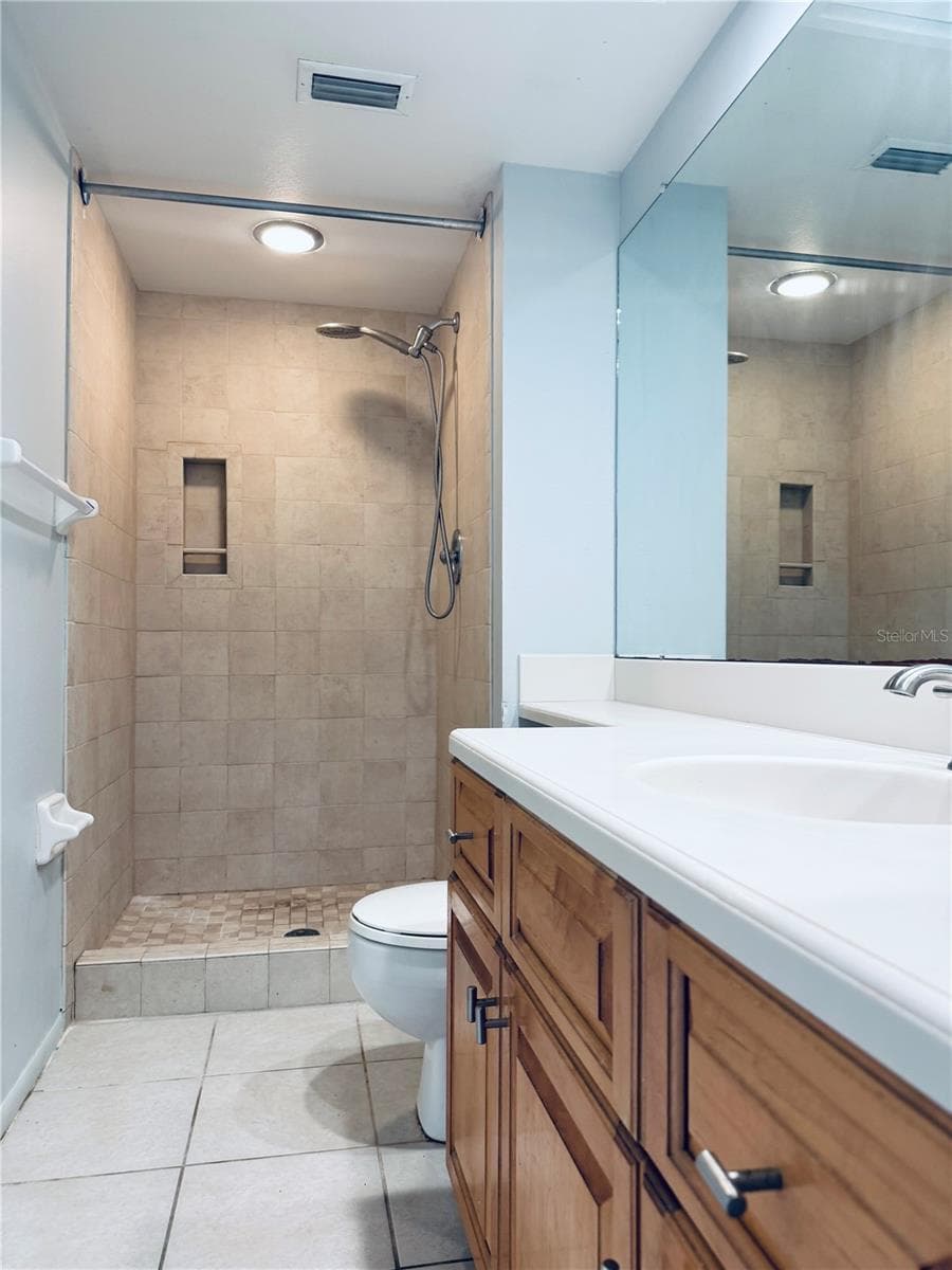 106 WINDWARD PLACE — photo 10 of 13
