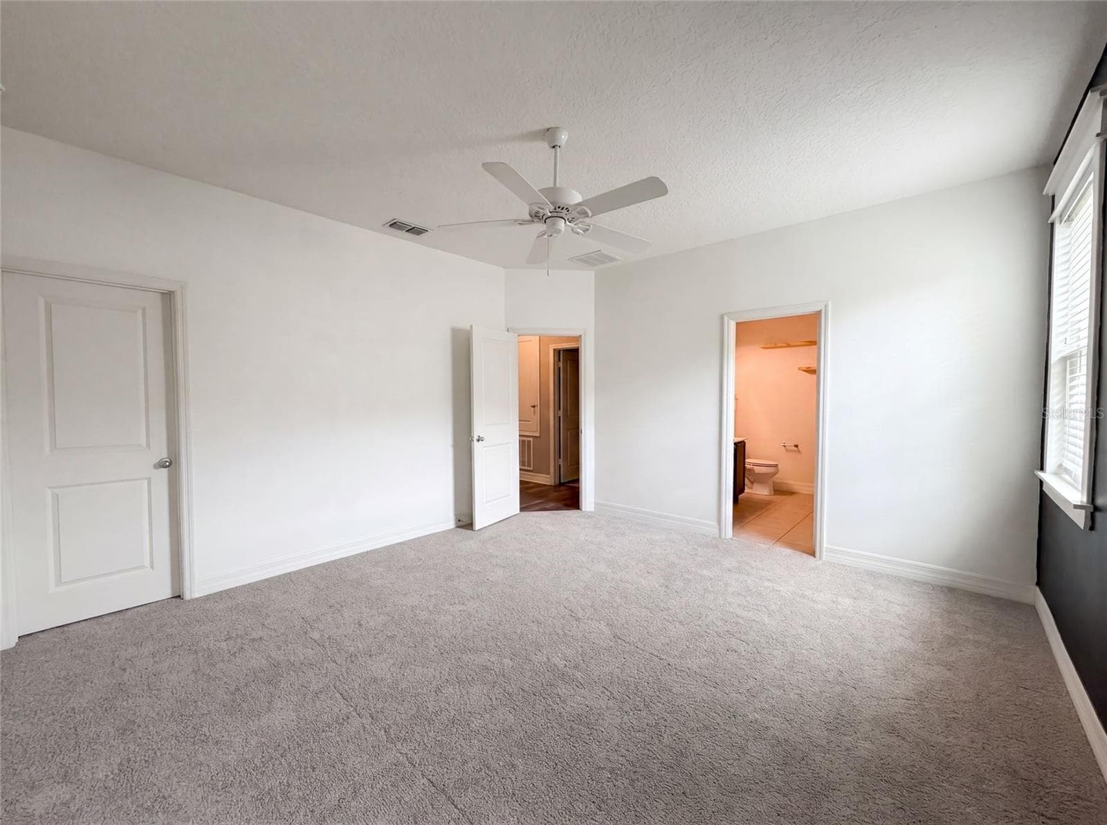 10029 WEATHERS LOOP — photo 4 of 19