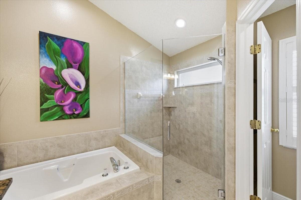 392 TAVERNIER CIRCLE — photo 34 of 59