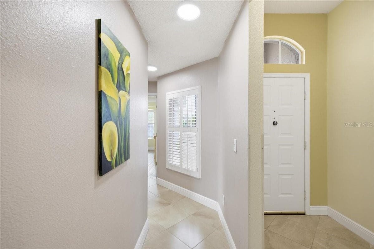 392 TAVERNIER CIRCLE — photo 37 of 59