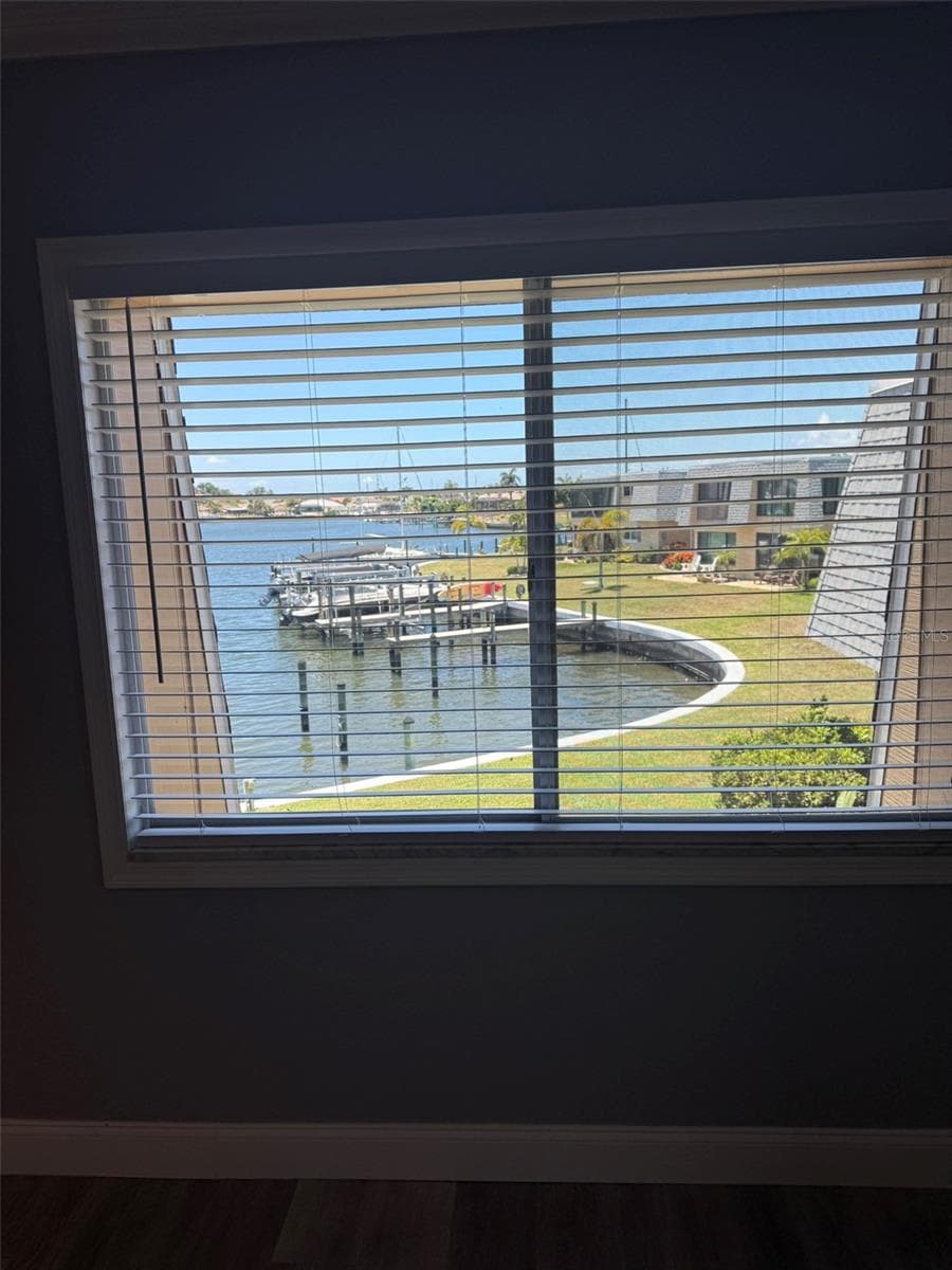 1000 APOLLO BEACH BOULEVARD — photo 10 of 18