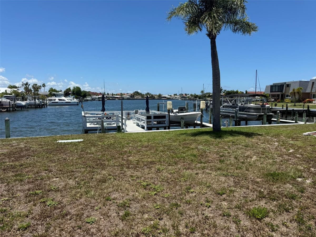 1000 APOLLO BEACH BOULEVARD — photo 1 of 18