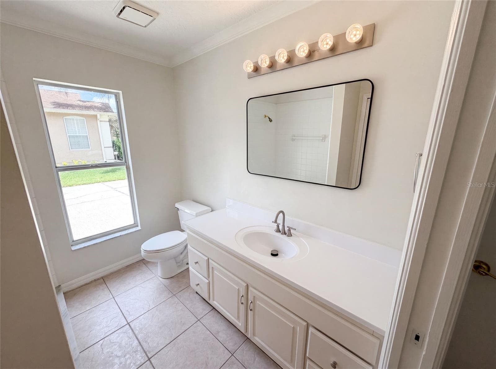 2270 BLOSSOMWOOD DRIVE — photo 23 of 41