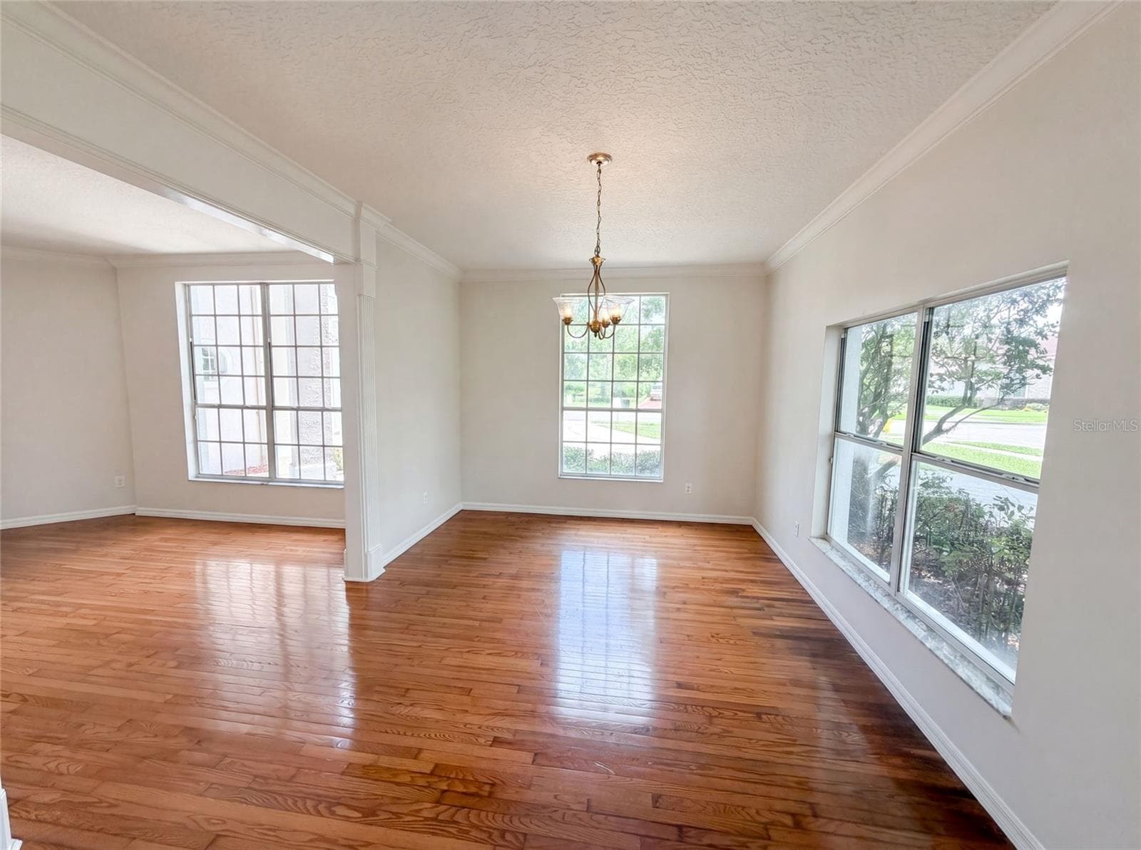 2270 BLOSSOMWOOD DRIVE — photo 13 of 41