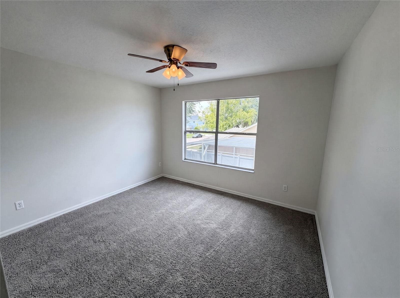 2270 BLOSSOMWOOD DRIVE — photo 31 of 41