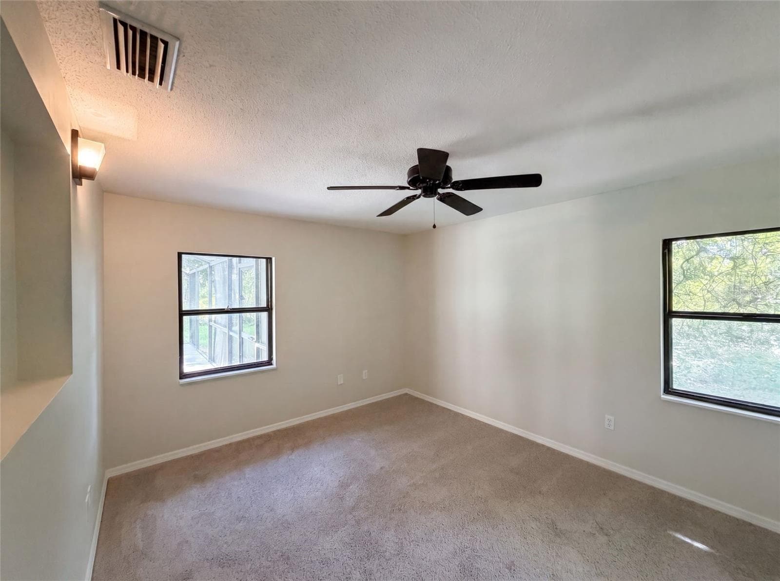 3739 LAKE GRIFFIN ROAD — photo 18 of 21