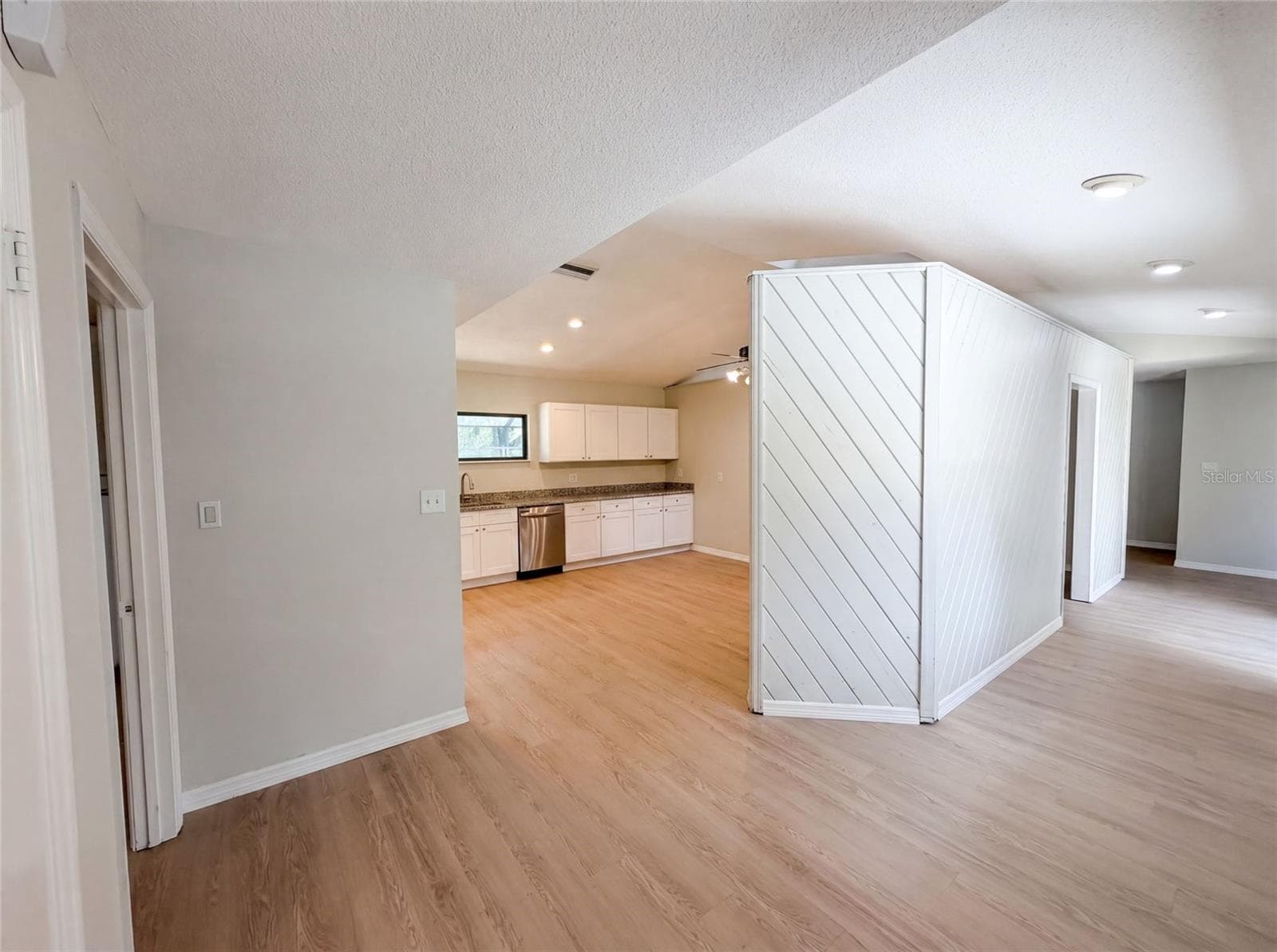3739 LAKE GRIFFIN ROAD — photo 8 of 21