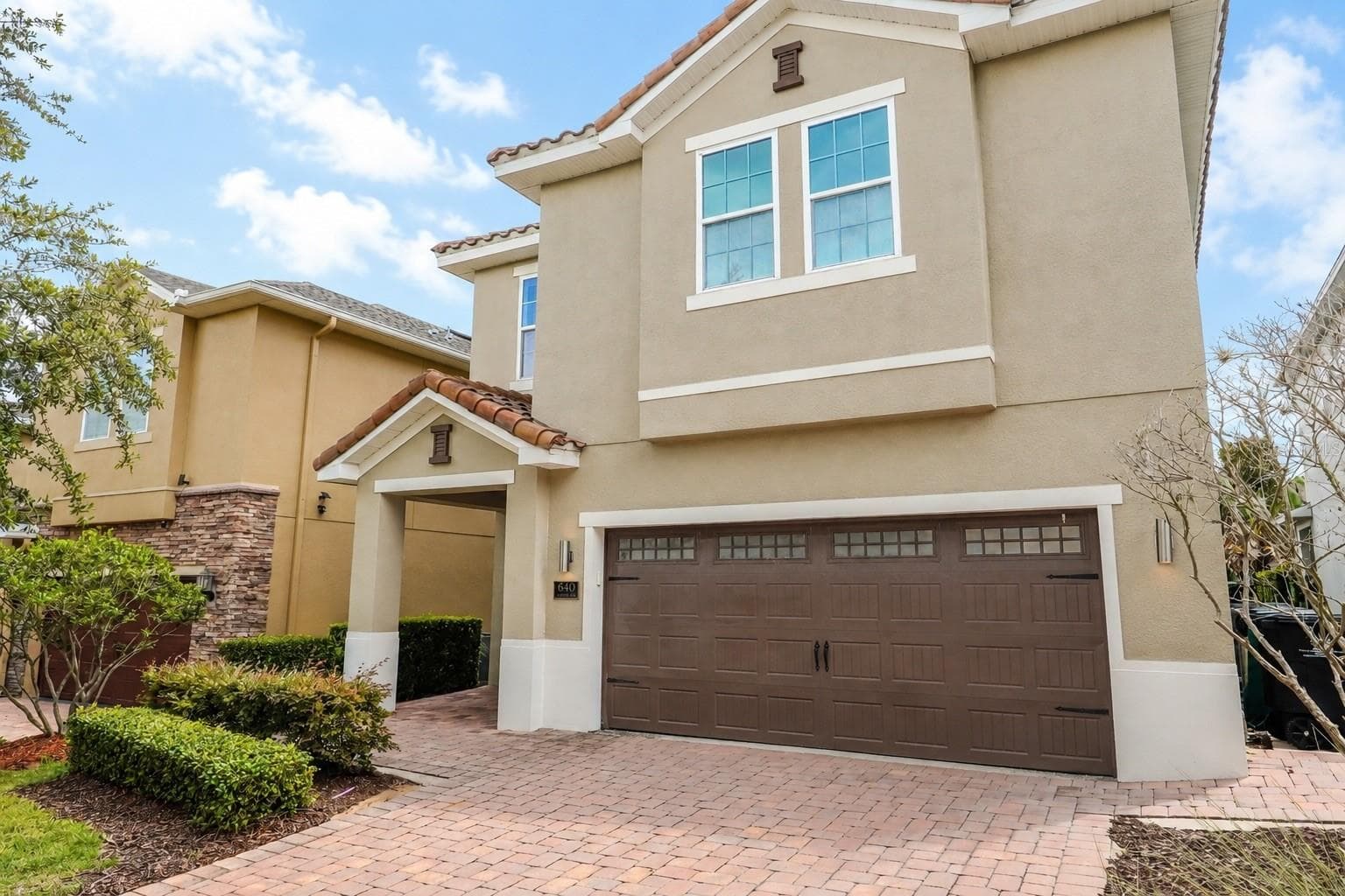 640 LASSO DRIVE — photo 3 of 31