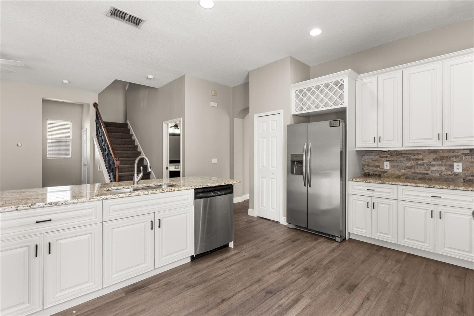5032 BEACH RIVER ROAD — photo 11 of 29