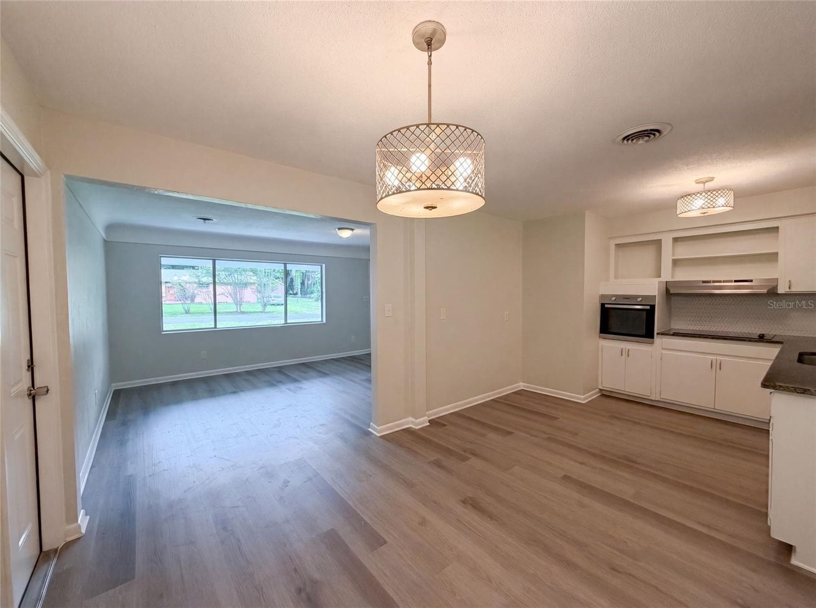 2410 3RD AVENUE — photo 7 of 21