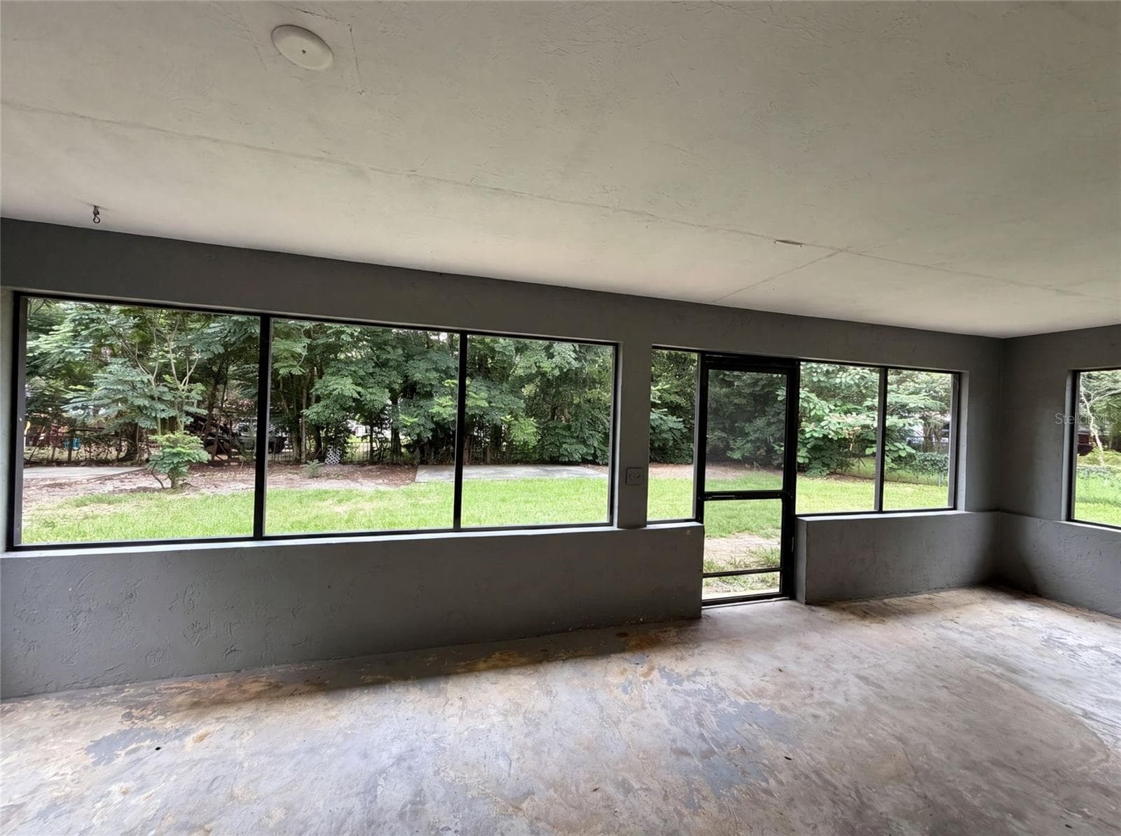 2410 3RD AVENUE — photo 18 of 21