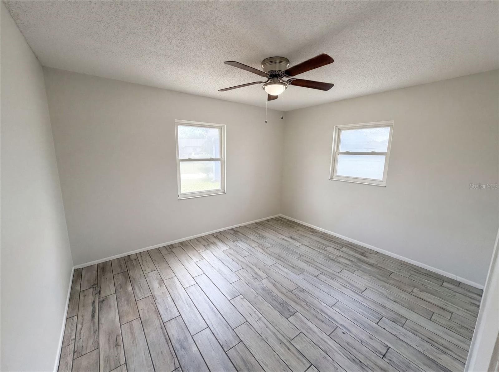 2922 XAVIER COURT — photo 13 of 25