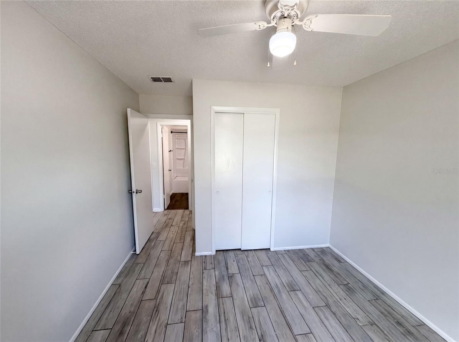 2922 XAVIER COURT — photo 12 of 25
