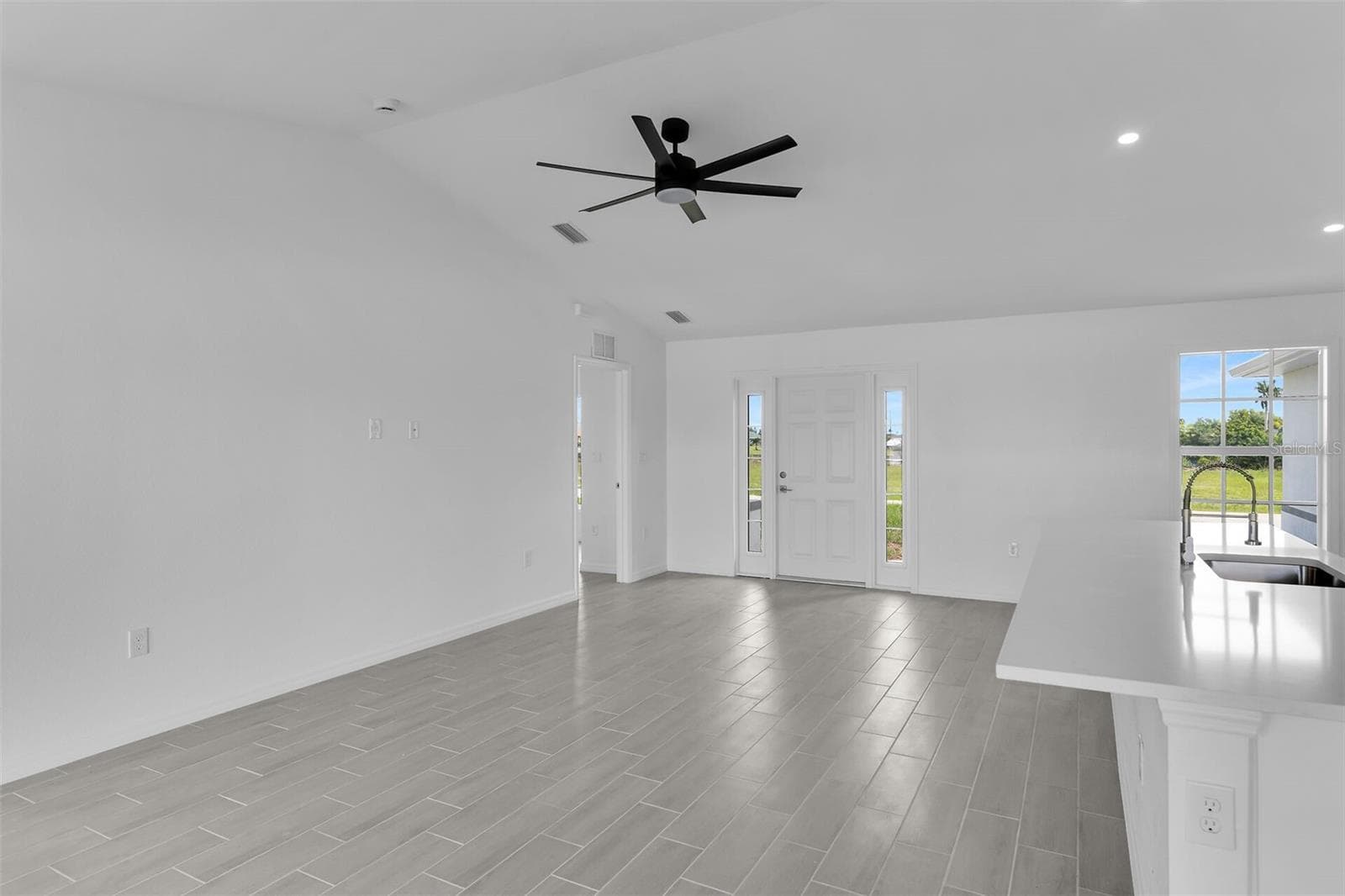 4130 33RD STREET — photo 19 of 37