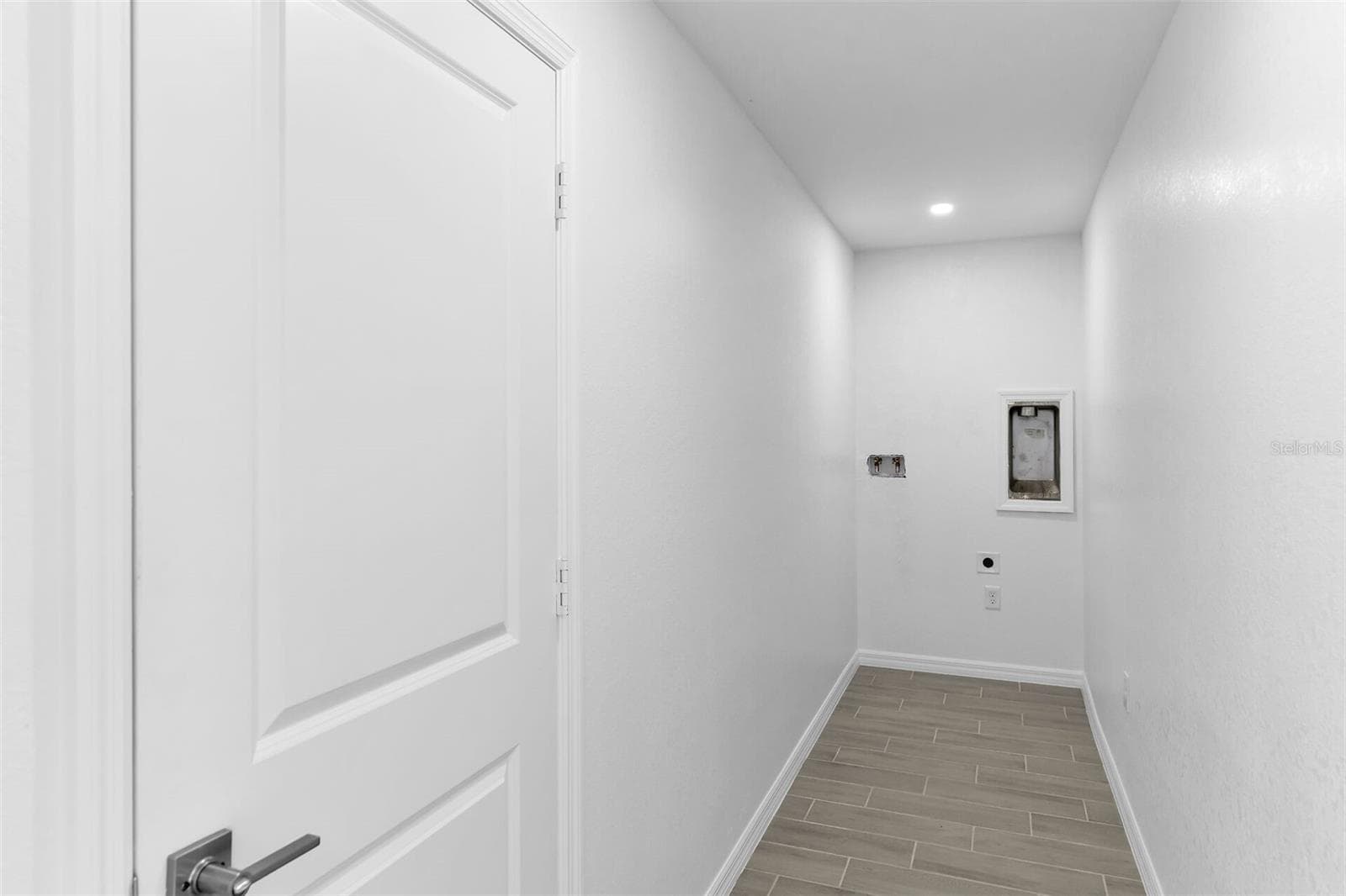 4130 33RD STREET — photo 8 of 37