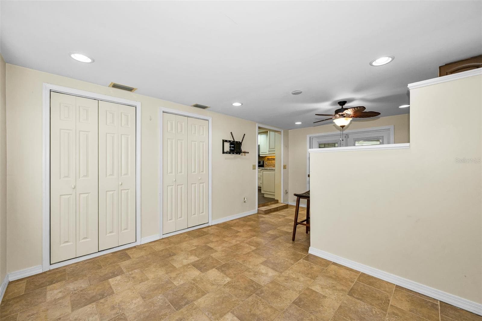 6701 ORCHARD DRIVE — photo 25 of 45