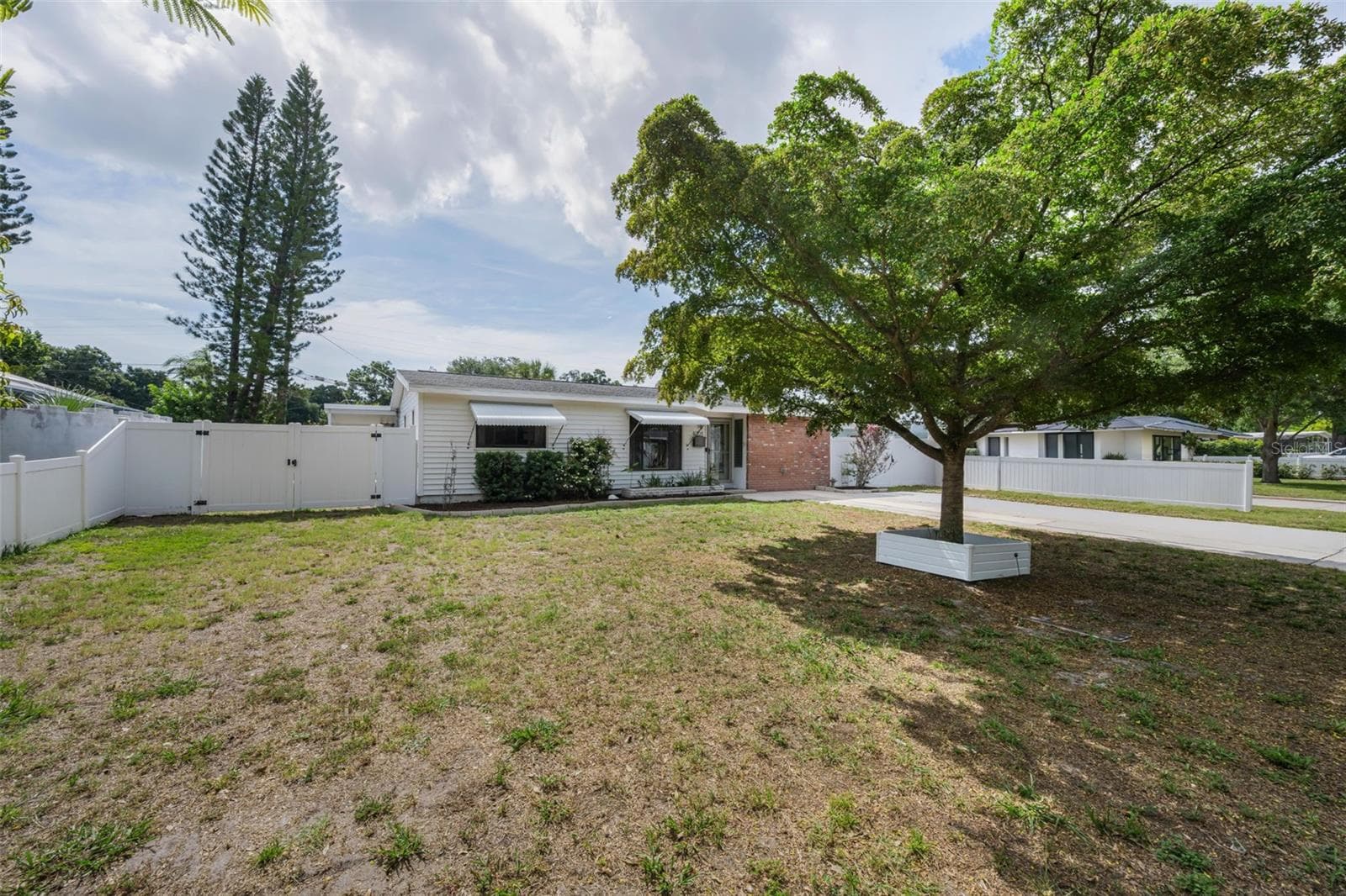 6701 ORCHARD DRIVE — photo 43 of 45
