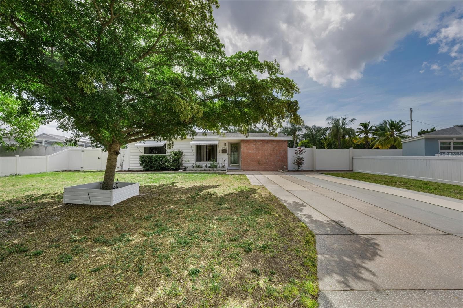 6701 ORCHARD DRIVE — photo 42 of 45
