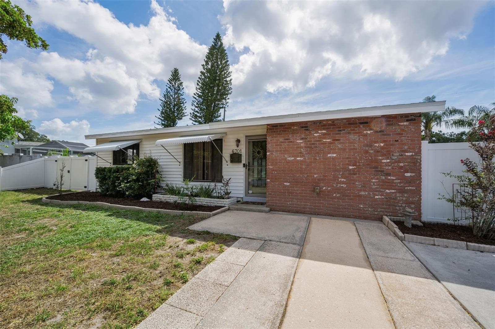 6701 ORCHARD DRIVE
