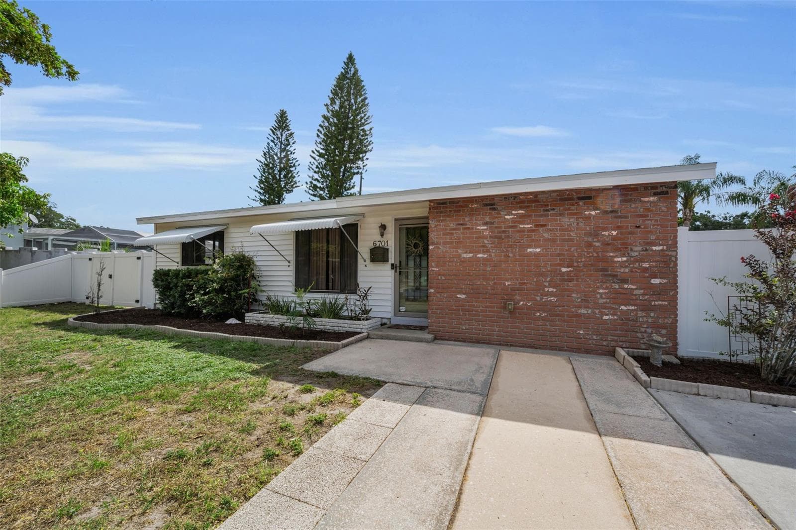 6701 ORCHARD DRIVE