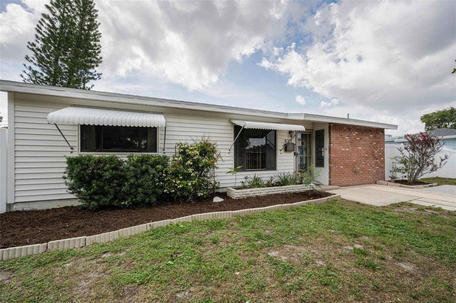 6701 ORCHARD DRIVE — photo 44 of 45