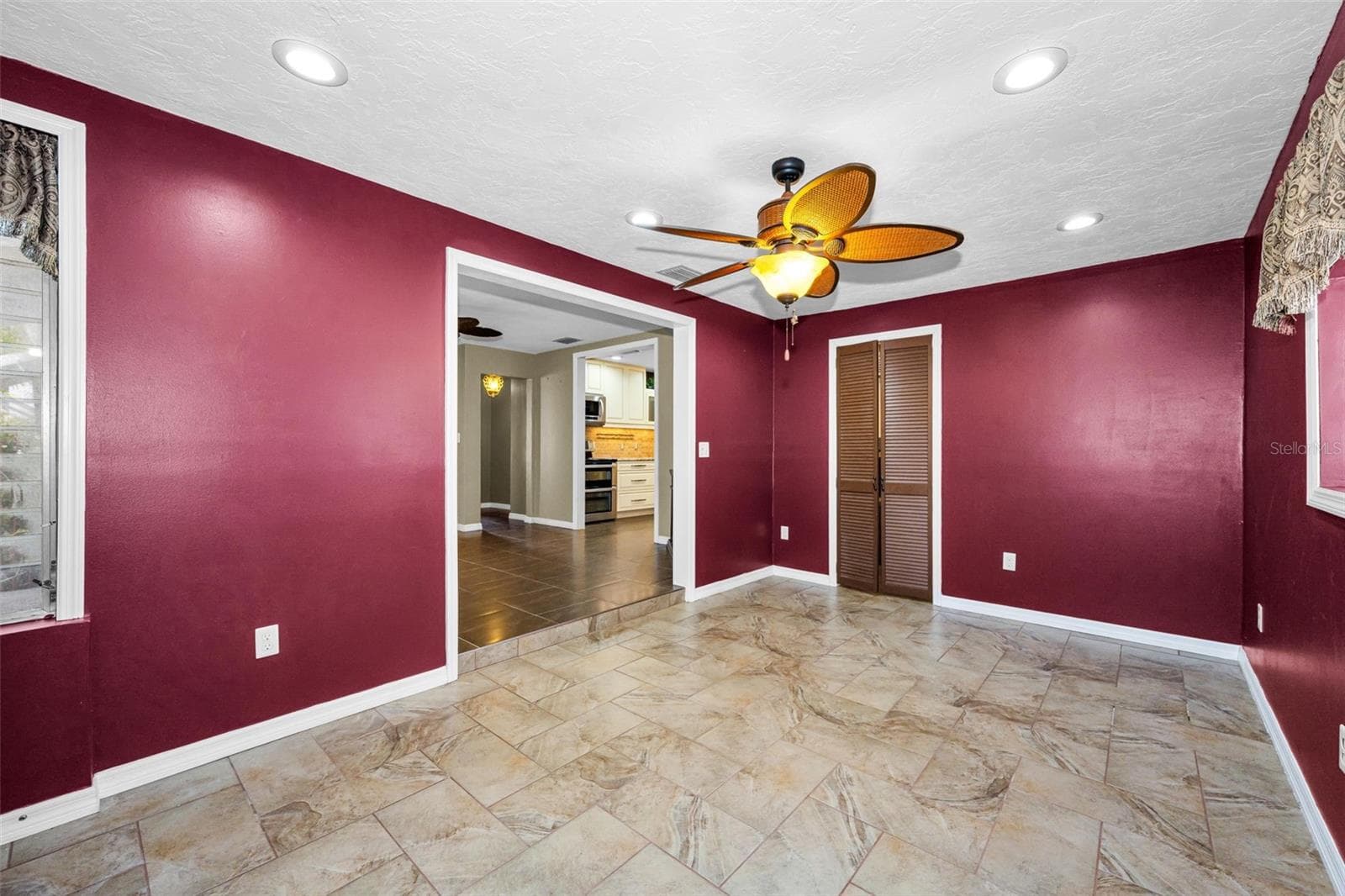 6701 ORCHARD DRIVE — photo 29 of 45