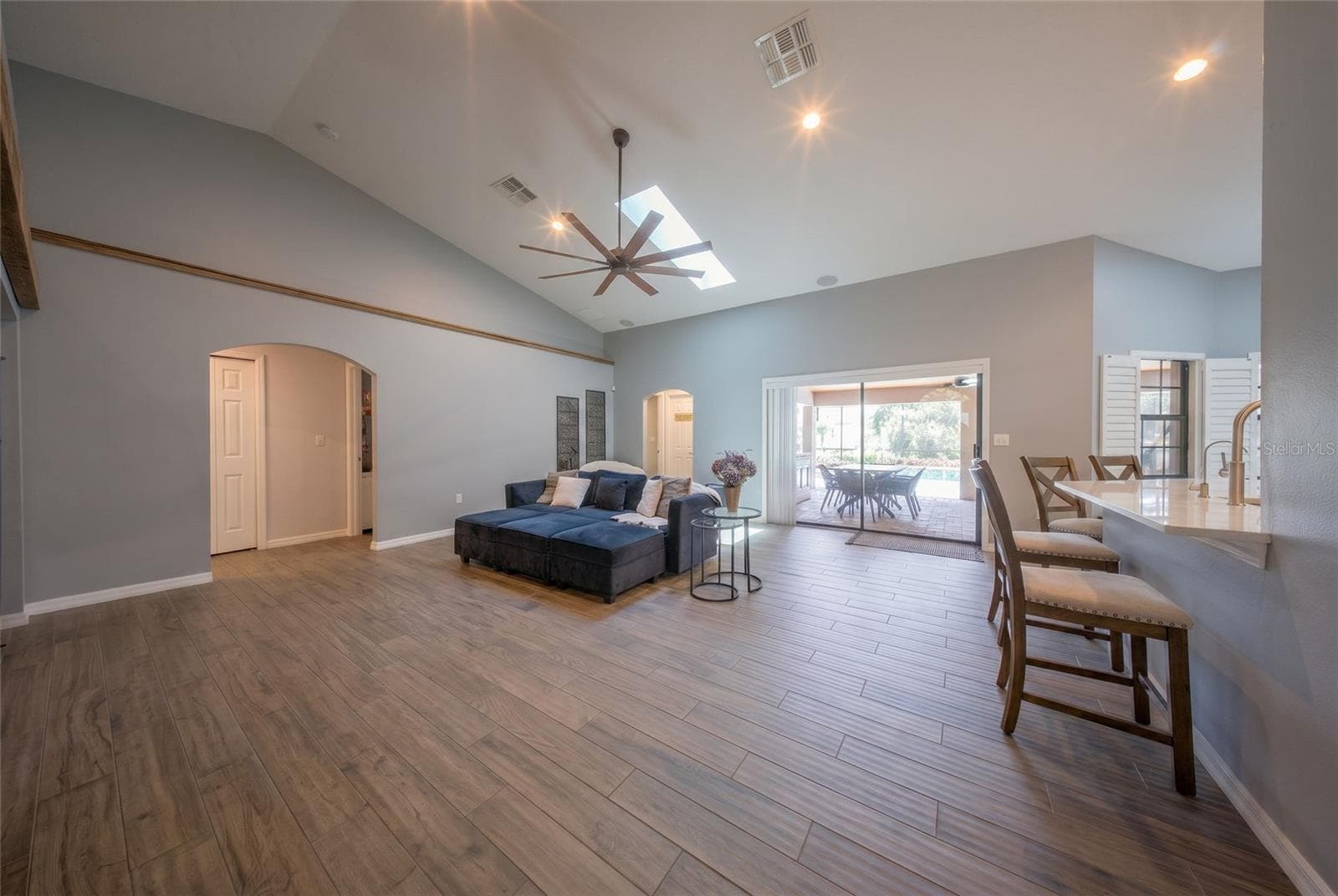 4926 EMILEE GRACE LANE — photo 12 of 81