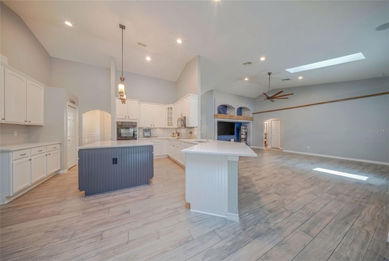 4926 EMILEE GRACE LANE — photo 18 of 81