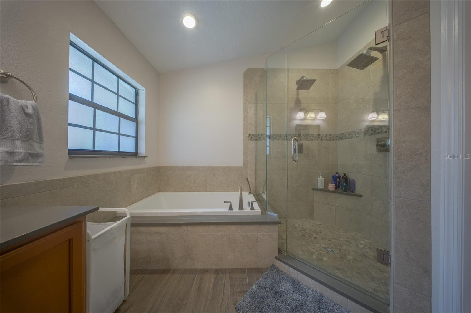 4926 EMILEE GRACE LANE — photo 31 of 81