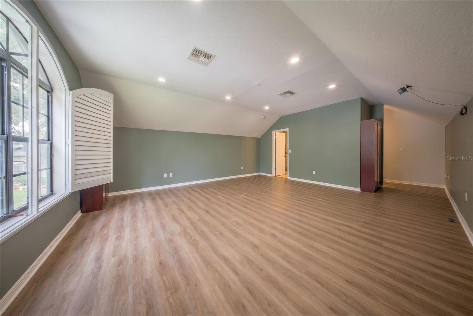 4926 EMILEE GRACE LANE — photo 48 of 81