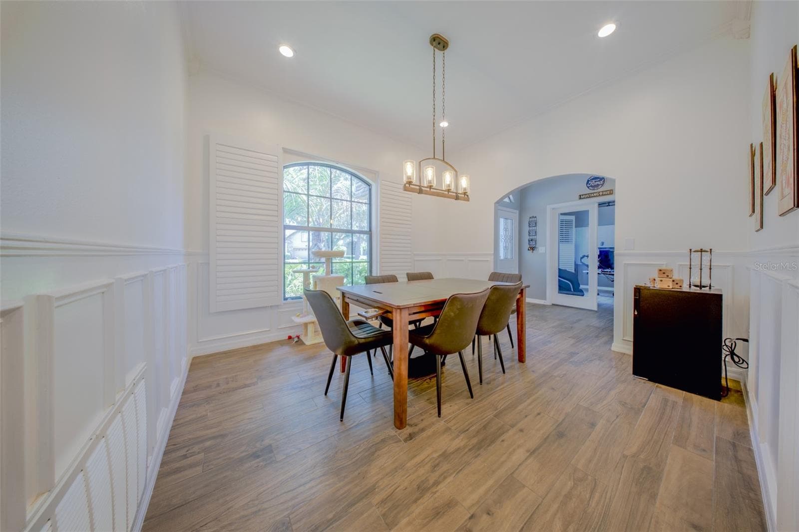 4926 EMILEE GRACE LANE — photo 9 of 81