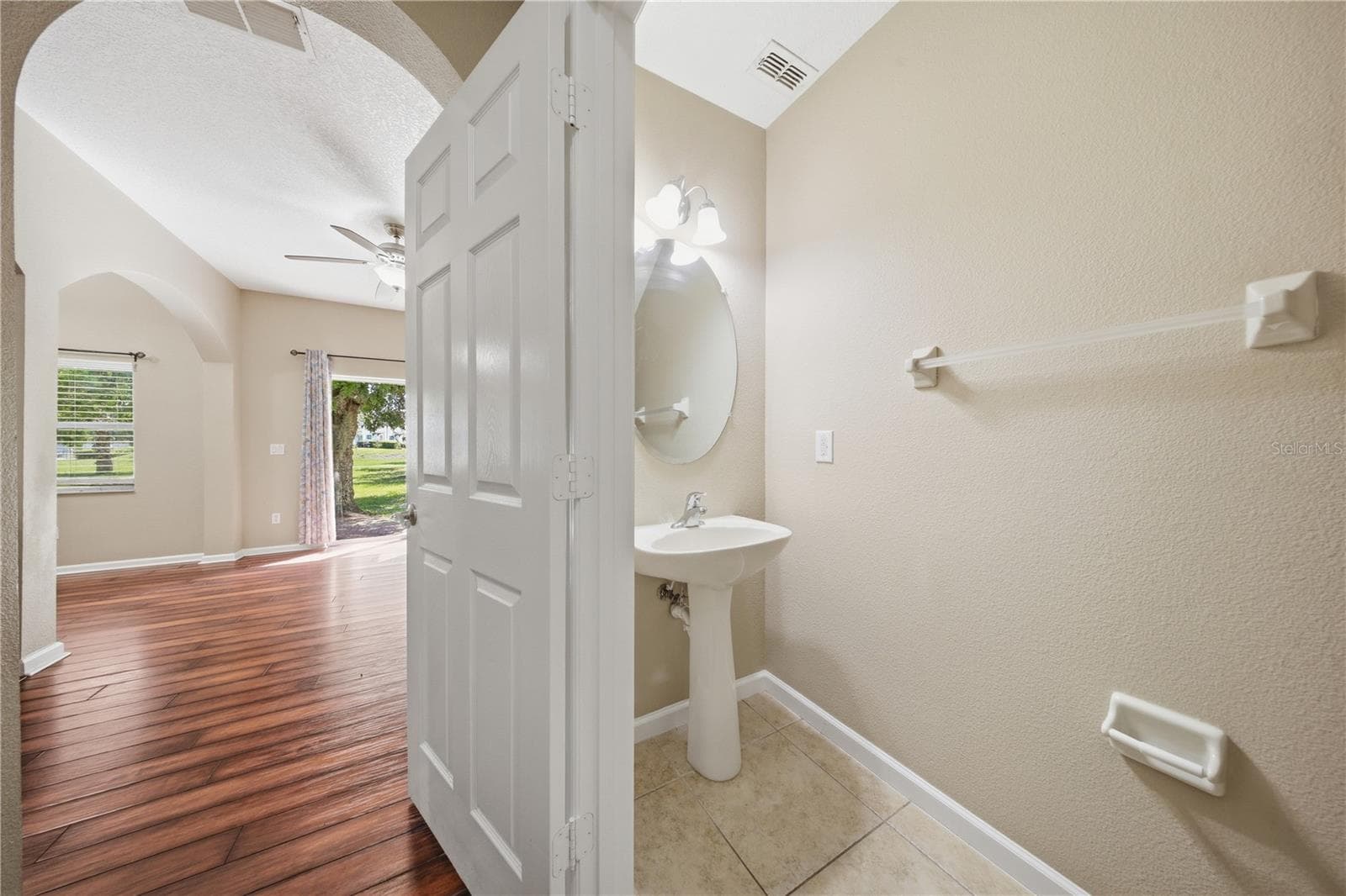 10291 PARK COMMONS DRIVE — photo 8 of 40