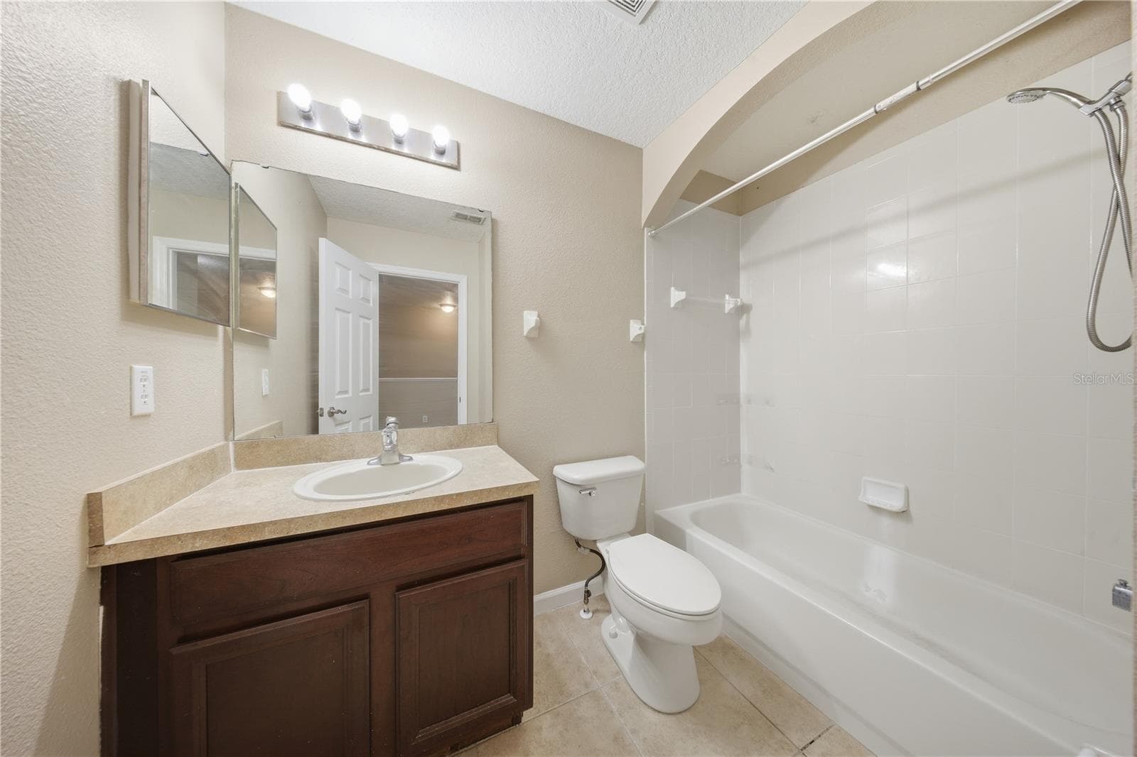 10291 PARK COMMONS DRIVE — photo 23 of 40