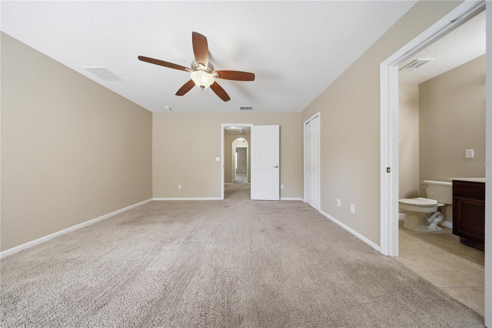 10291 PARK COMMONS DRIVE — photo 17 of 40