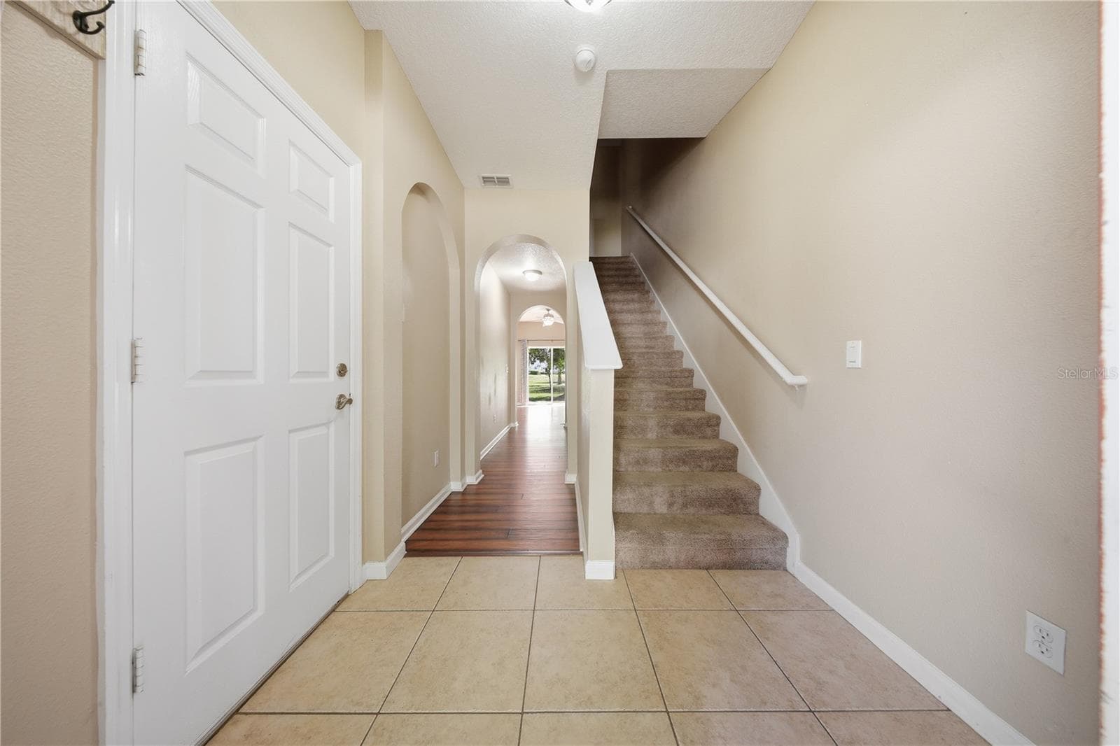 10291 PARK COMMONS DRIVE — photo 7 of 40