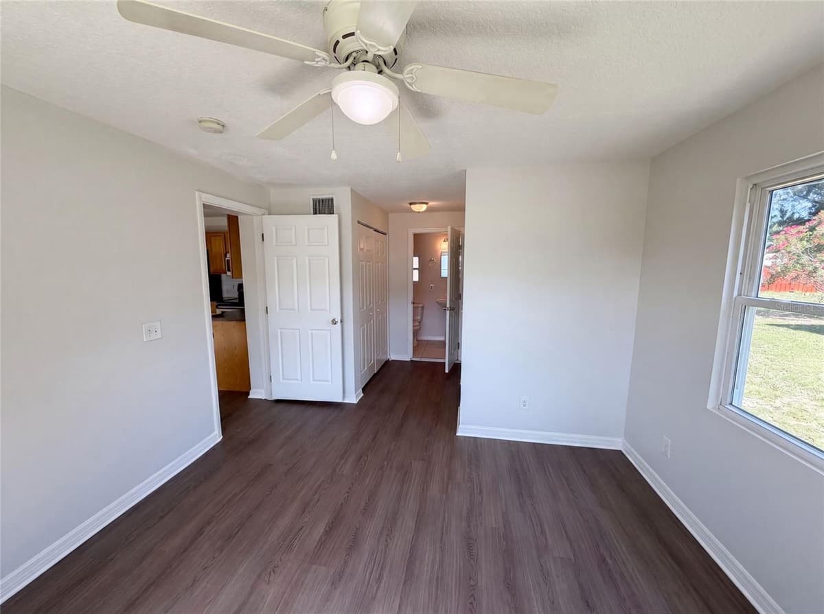 1604 PARK AVENUE — photo 10 of 25