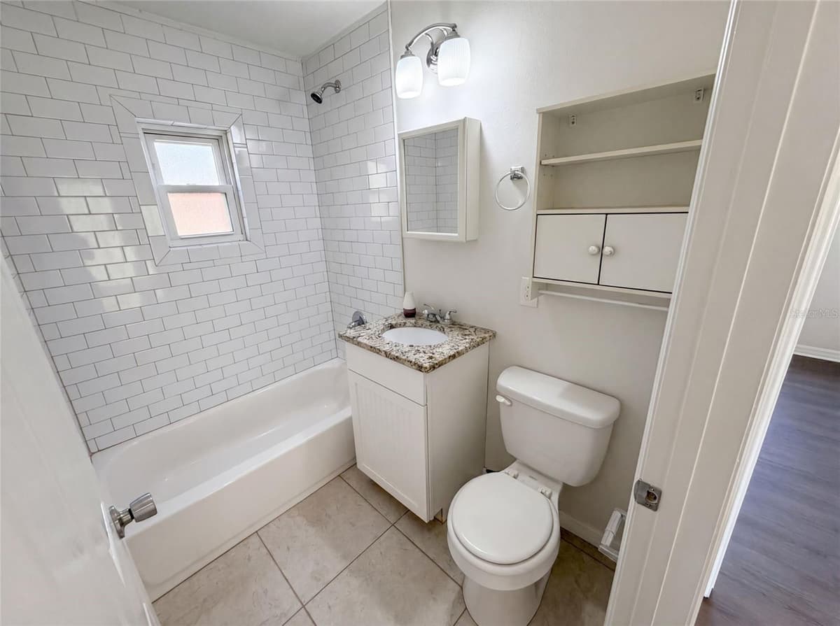 1604 PARK AVENUE — photo 17 of 25