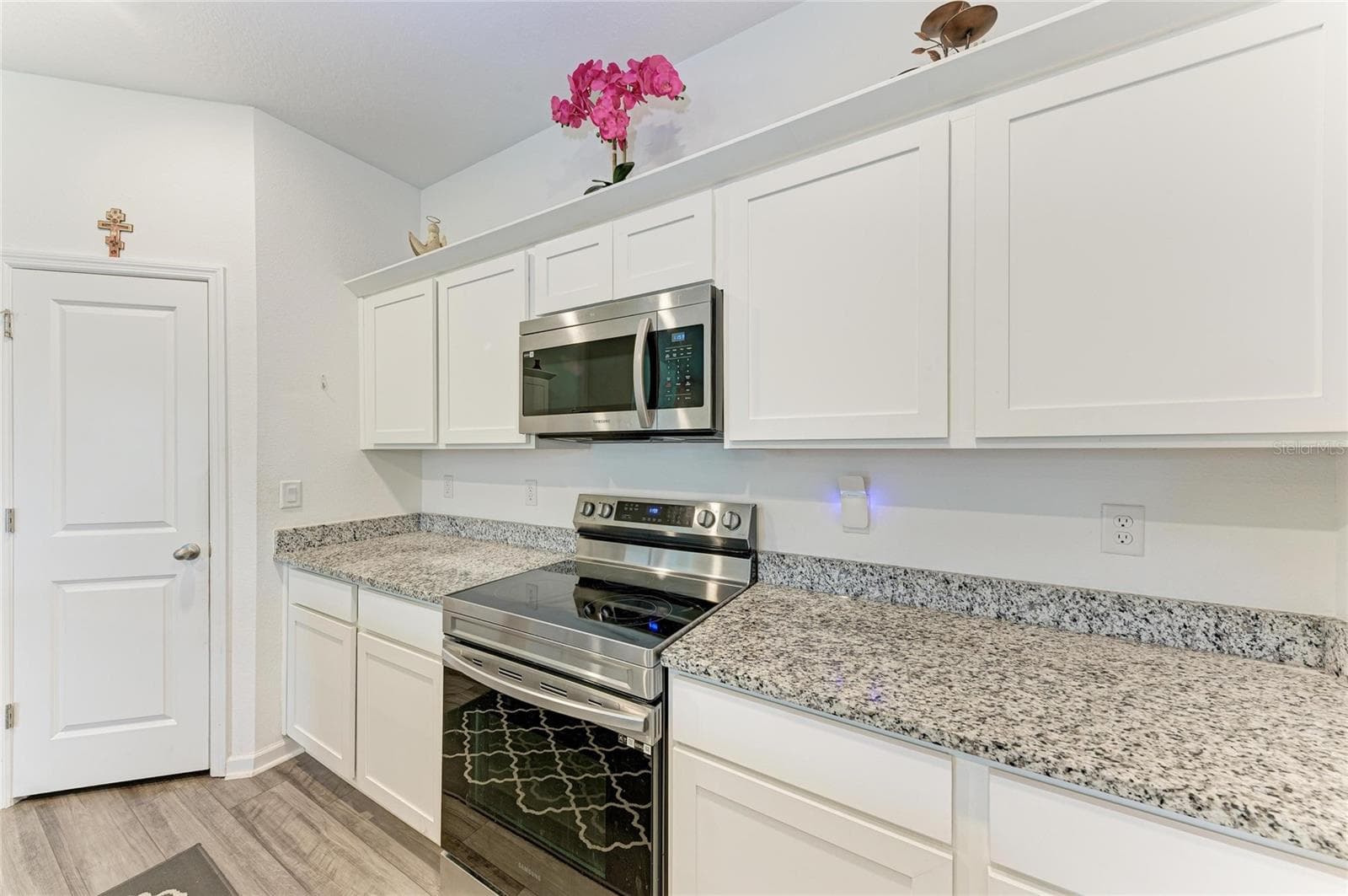 9027 WAXWING WAY — photo 11 of 63