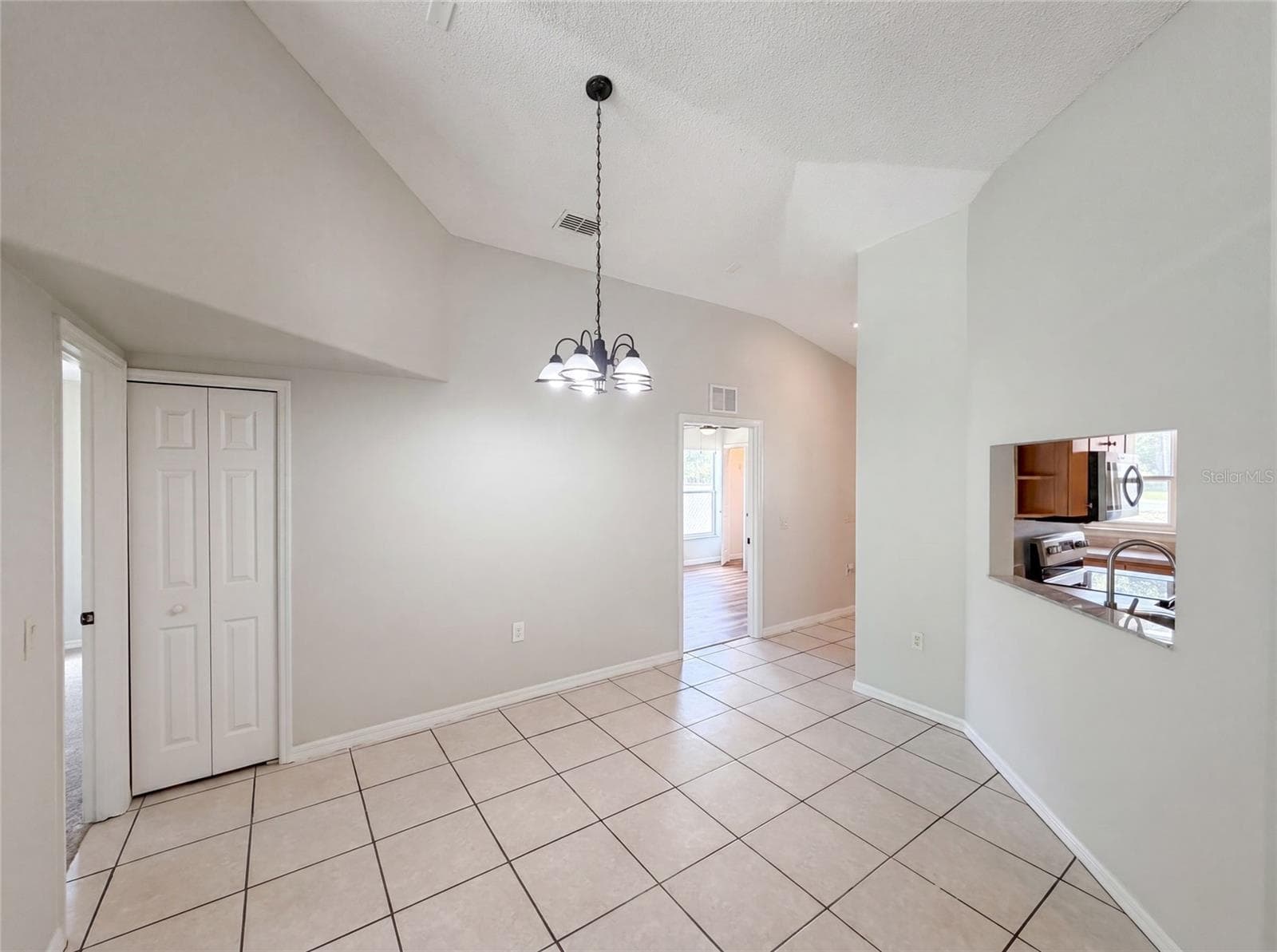 8383 PINEWOOD AVENUE — photo 7 of 41