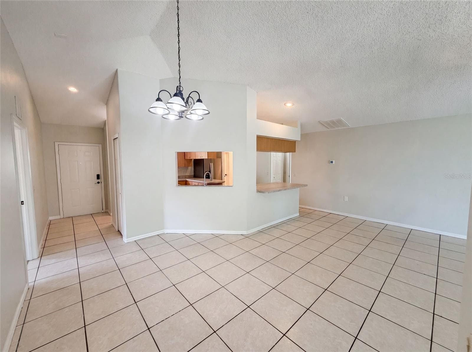 8383 PINEWOOD AVENUE — photo 6 of 41