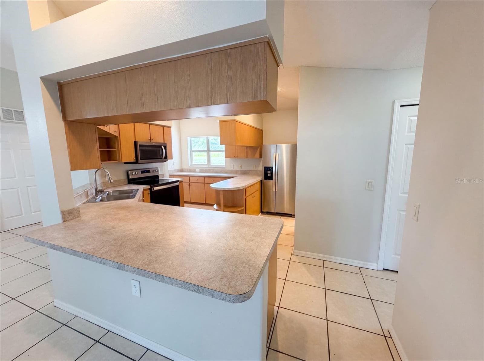8383 PINEWOOD AVENUE — photo 2 of 41
