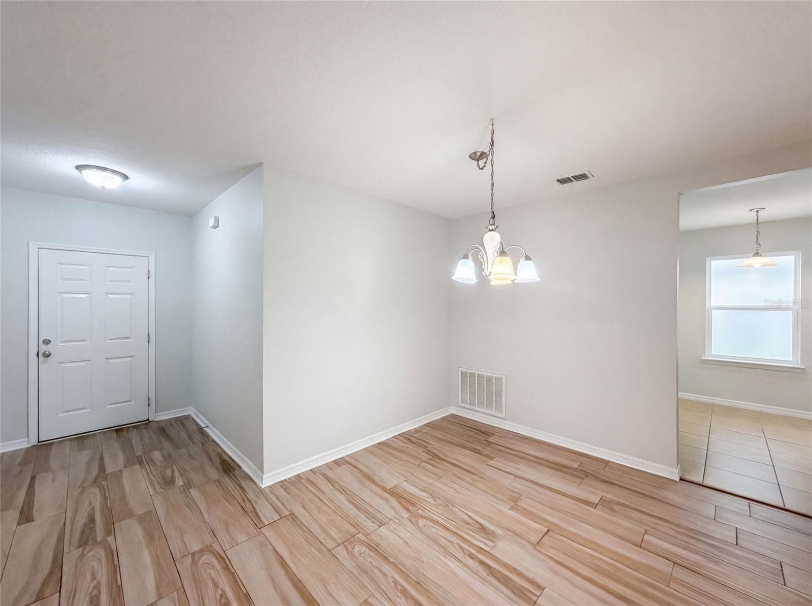 1048 BETHPAGE ROAD — photo 10 of 24