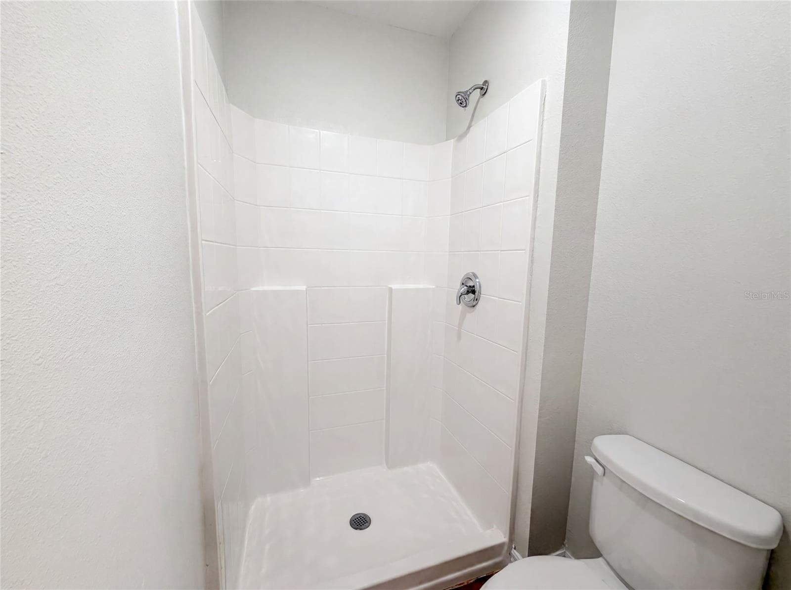 1048 BETHPAGE ROAD — photo 16 of 24