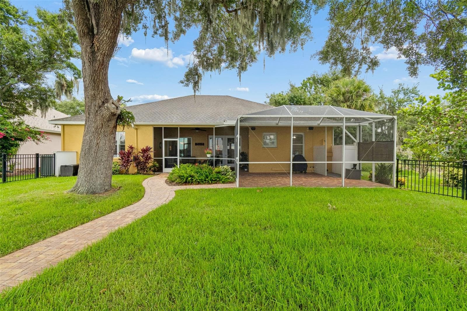 10035 REMINGTON DRIVE — photo 46 of 81