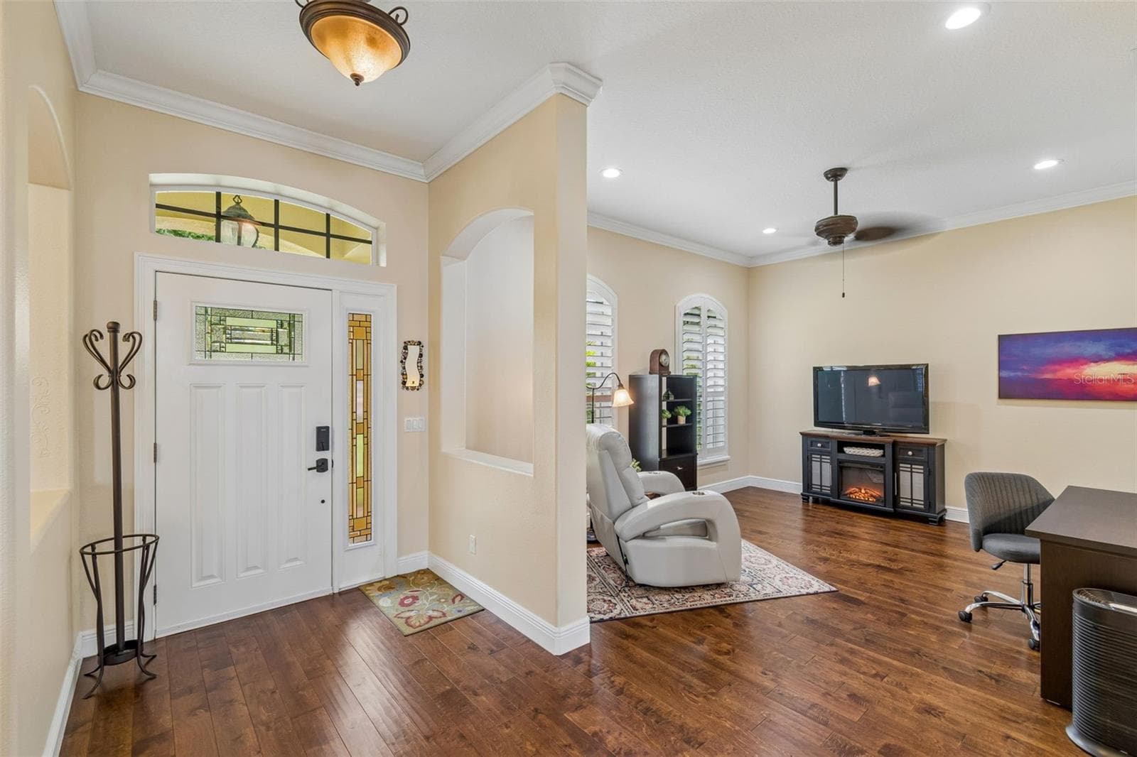 10035 REMINGTON DRIVE — photo 4 of 81