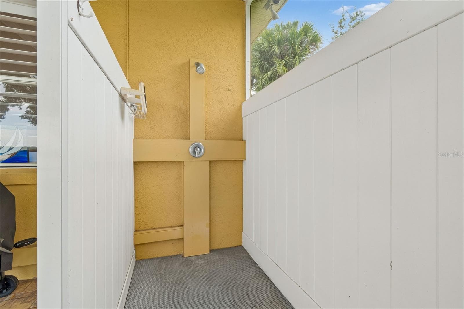 10035 REMINGTON DRIVE — photo 44 of 81