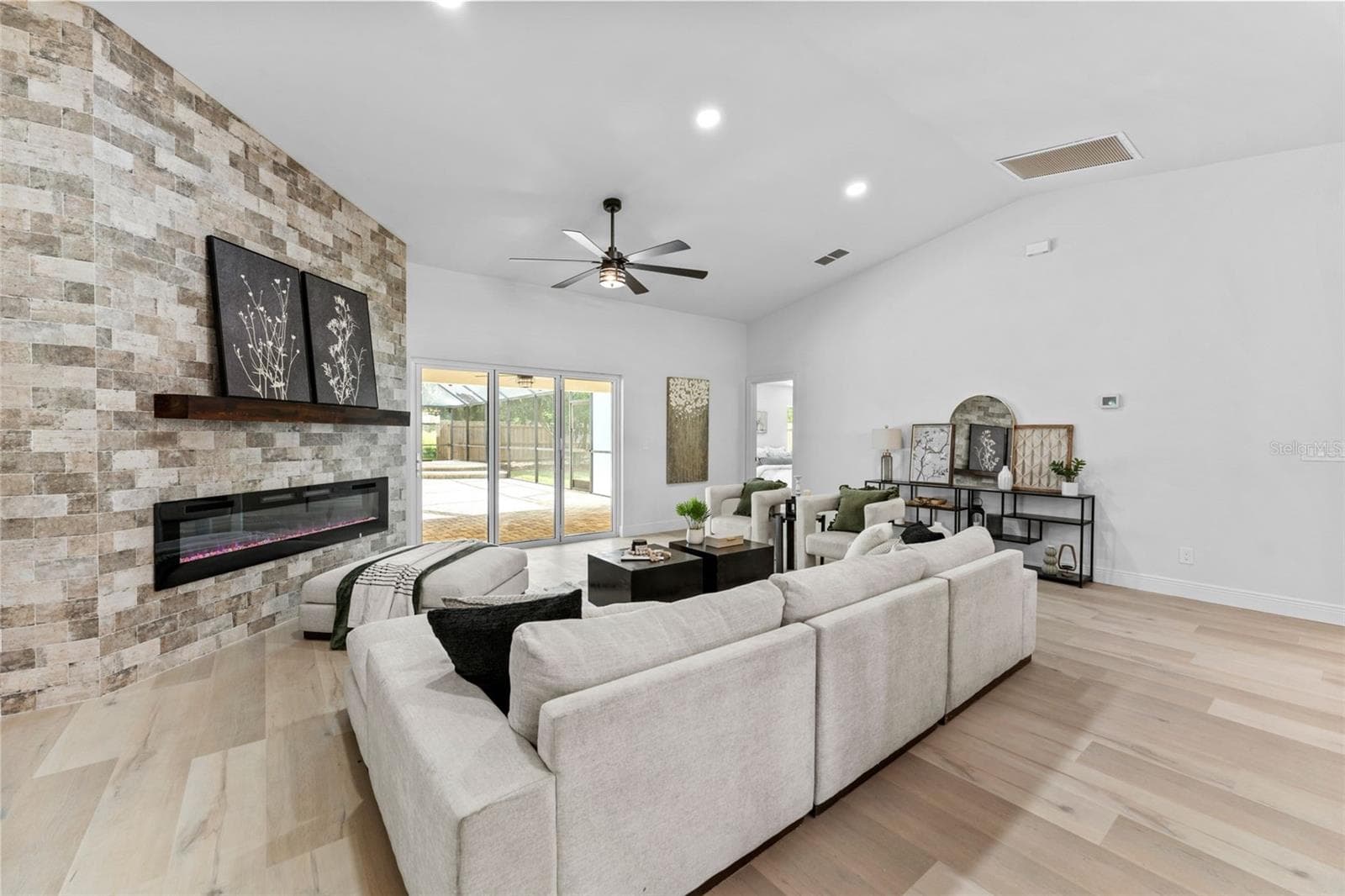 10204 TRANQUIL LANE — photo 10 of 44
