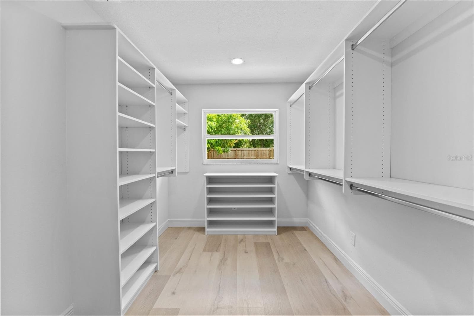 10204 TRANQUIL LANE — photo 17 of 44