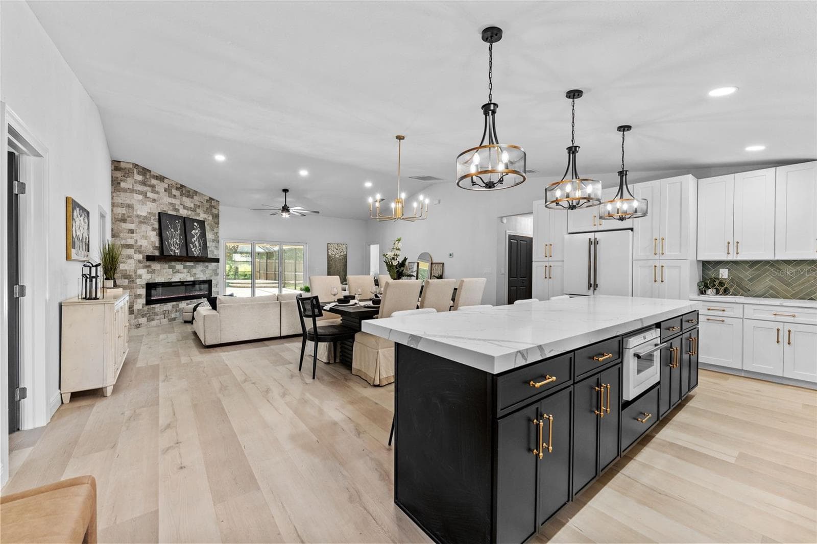 10204 TRANQUIL LANE — photo 6 of 44